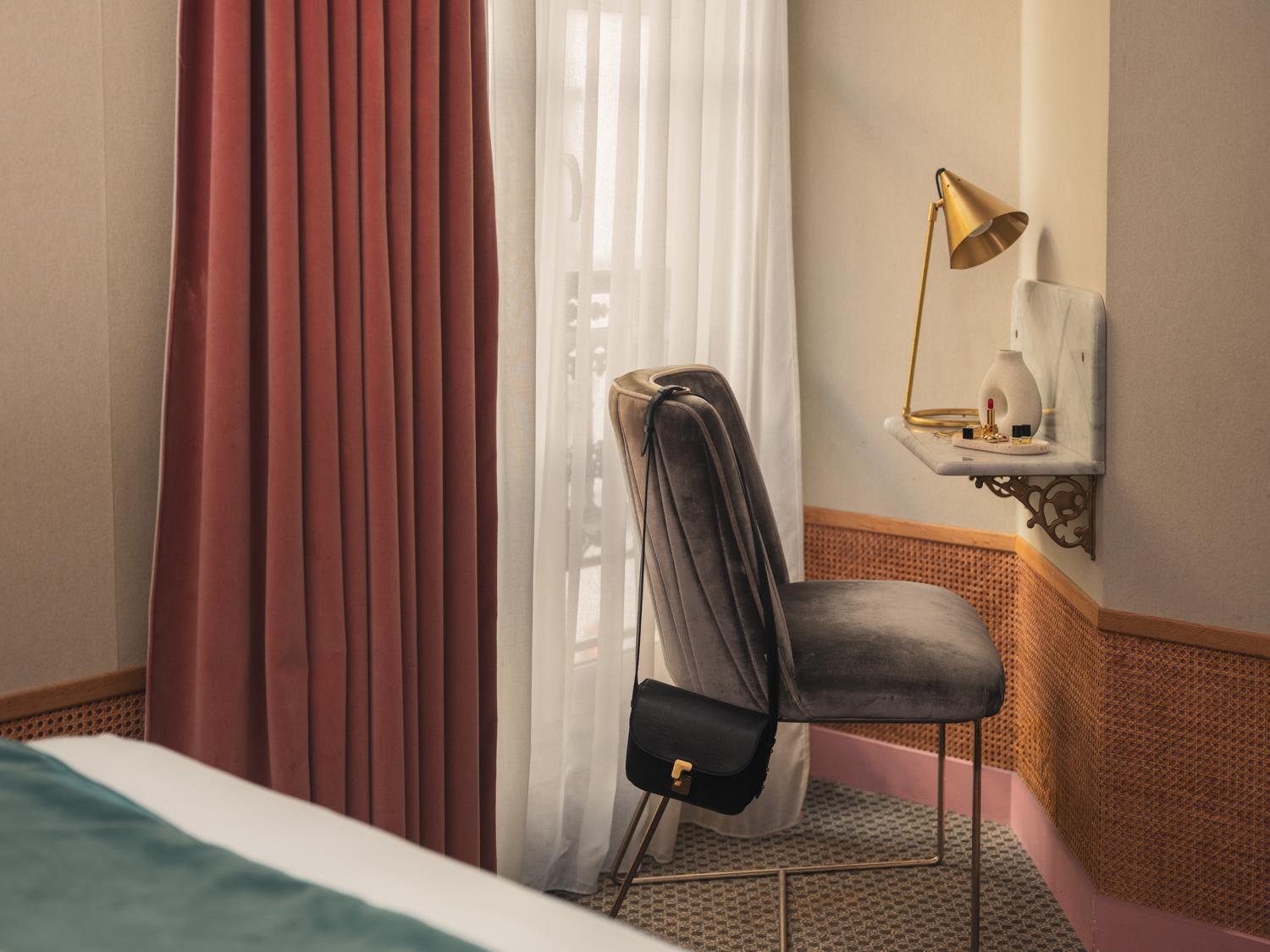 Superior Double Room Shower