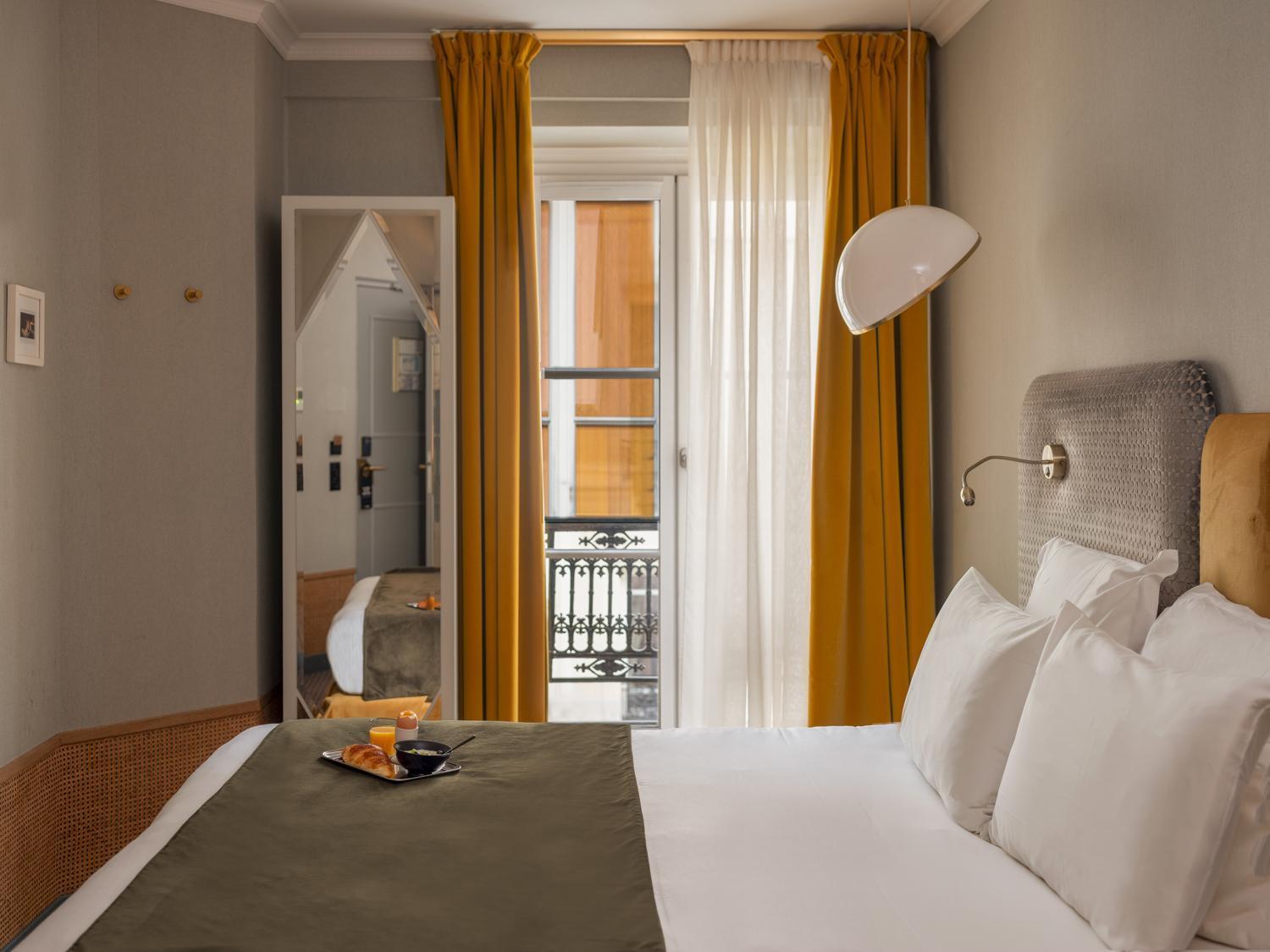 Superior Double Room Bath
